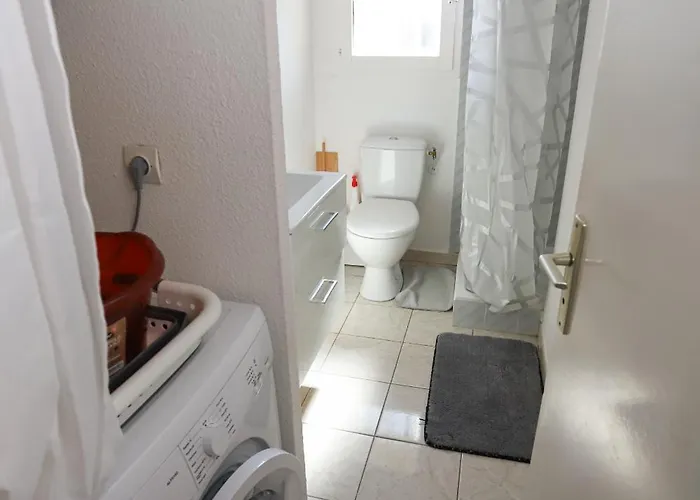 Holiday home Cyprien Jolie Maison Climatisee Avec Grande Terrasse Saint-Cyprien (Pyrenees-Orientales)